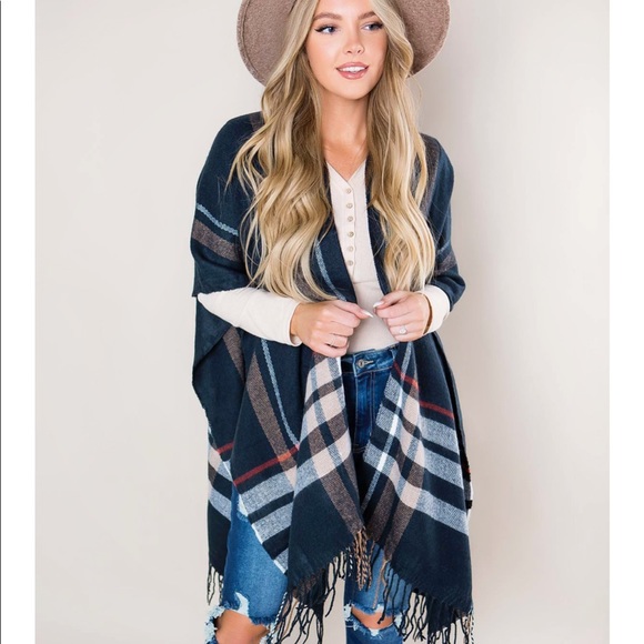 Shaw - Picture 3 of 3